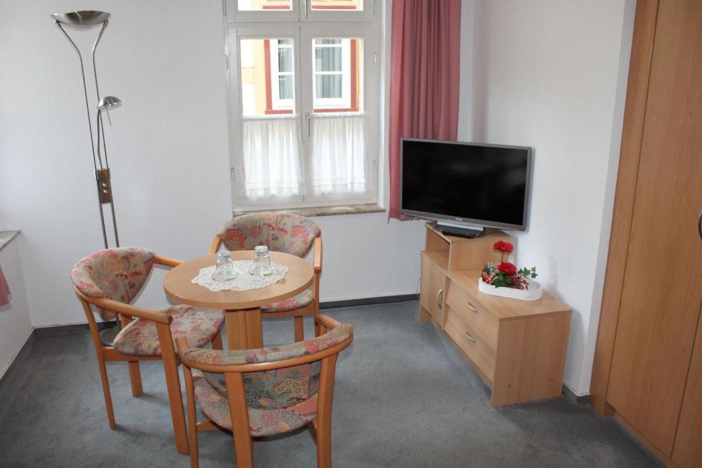 קדלינבורג Hotel Am Stadtwall מראה חיצוני תמונה