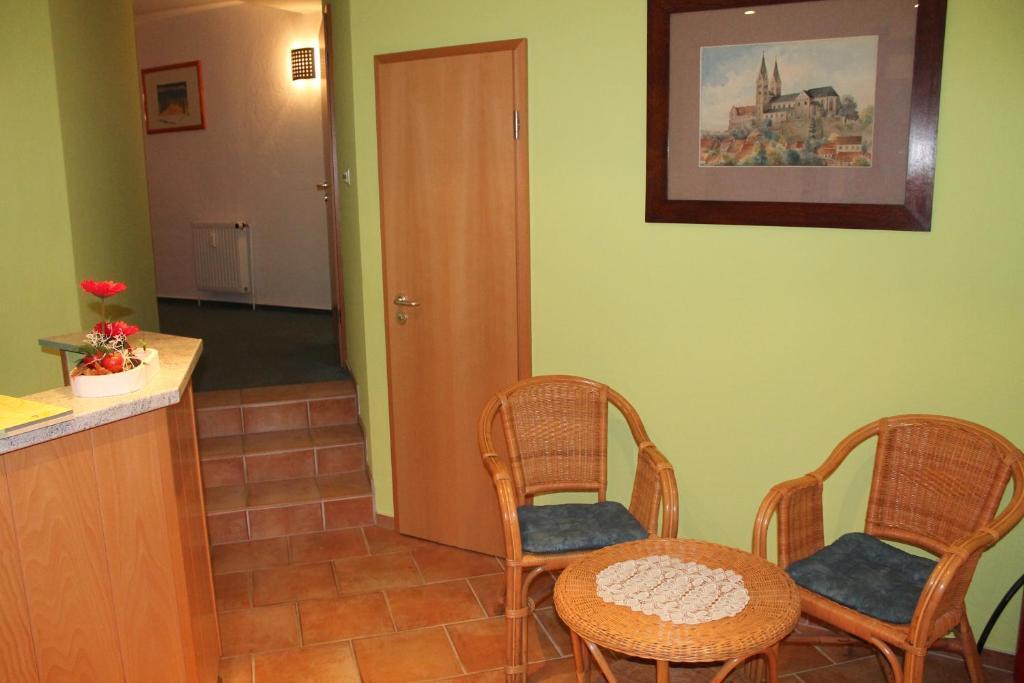קדלינבורג Hotel Am Stadtwall מראה חיצוני תמונה